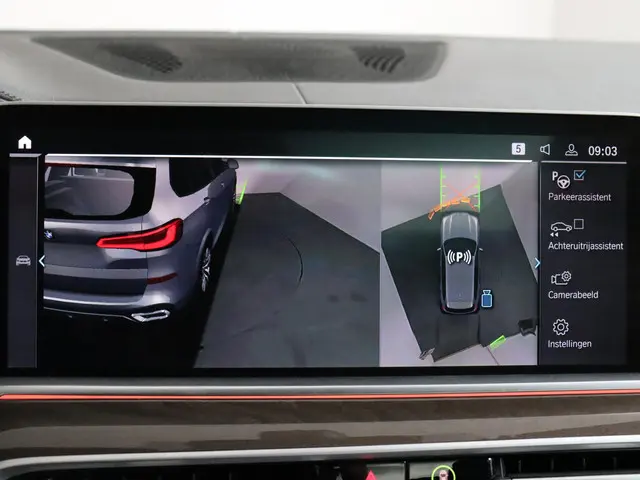 BMW X5 xDrive45e High Executive 2023 Hybride Benzine 32