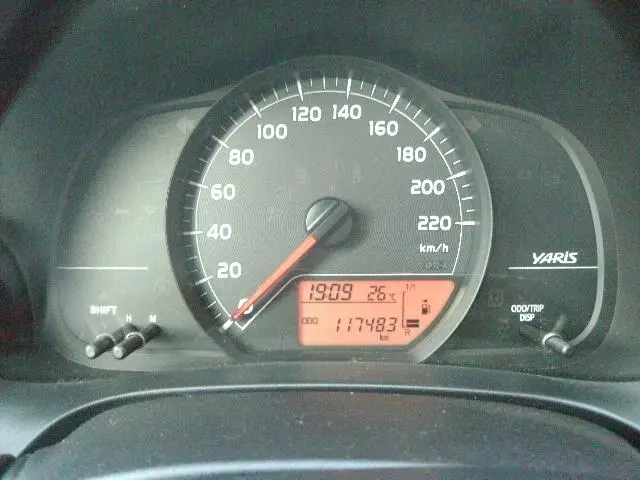 Toyota Yaris 1.3 VVT-i Aspiration / Airco 2013 Benzine 4