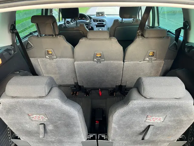 Peugeot 5008 1.6 THP Style 7p. Clima Pano 2013 Benzine 12