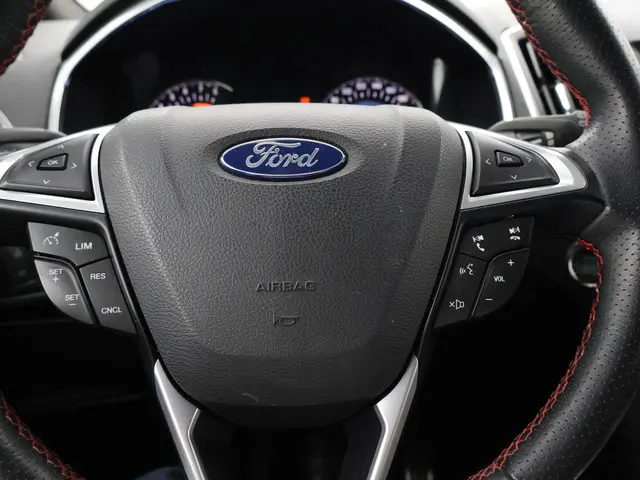 Ford S-Max 1.5 160 PK ST-LINE 7-PERSOONS 2018 Benzine 35