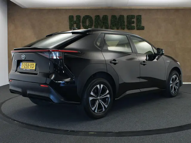 Toyota bZ4X Active 71 kWh 2023 Elektrisch 8