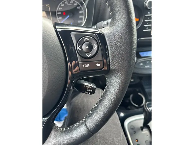 Toyota Yaris 1.5 Hybrid Bi-Tone 2018 Hybride Benzine 11