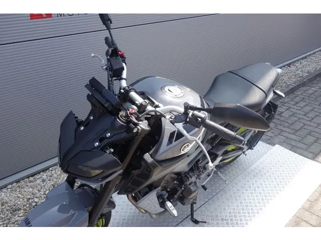 Yamaha MT 09 ABS 2017 Benzine 20
