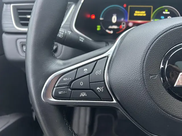 Mitsubishi ASX 1.6 PHEV AT Instyle 2023 Hybride Benzine 11