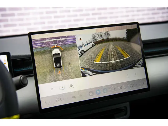 Lynk & Co 02 More 66 kWh 2025 Elektrisch 24