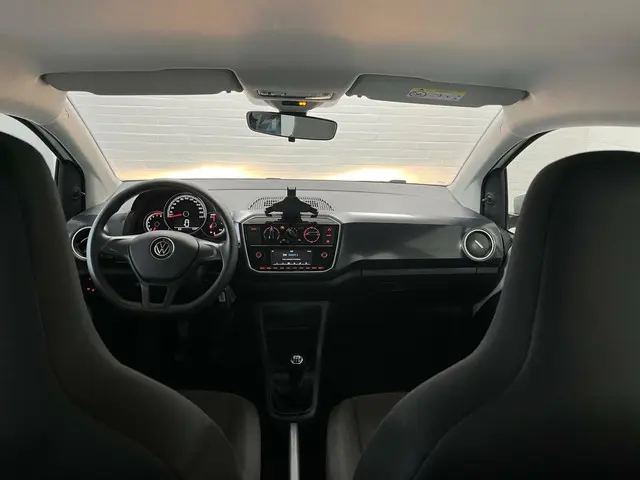Volkswagen up! 1.0 2022 Benzine 21