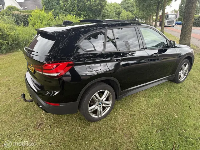 BMW X1 sDrive18i High Executive 2019 Benzine 5