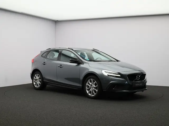 Volvo V40 Cross Country 2.0 T3 Nordic+ 2017 Benzine 30