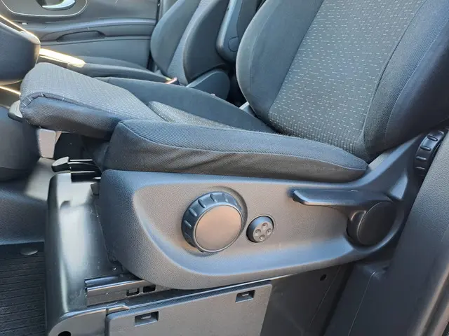 Mercedes-Benz Vito 116 CDI Lang DC Comfort 2023 Diesel 24