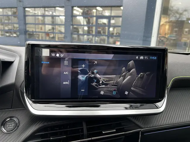 Peugeot 2008 1.2 Hybrid 145 PK GT 2025 Hybride Benzine 25