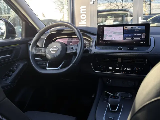 Nissan QASHQAI 1.3 MHEV Xtronic N-Connecta 2025 Benzine 13