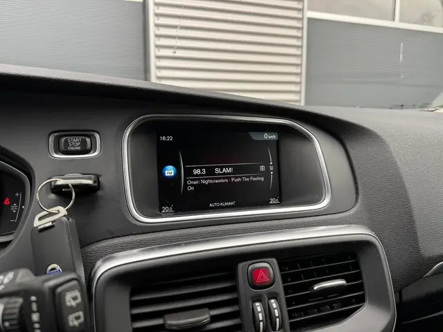 Volvo V40 1.6 T2 Kinetic 2015 Benzine 9