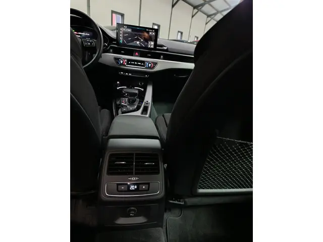 Audi A4 Avant 35 TFSI Advanced Edition 2023 Benzine 35