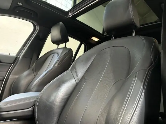 BMW X1 xDrive20i High Executive 2017 Benzine 11