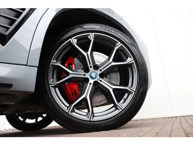 BMW X5 xDrive50e 2025 Hybride Benzine 67