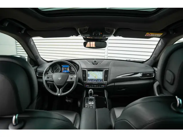 Maserati Levante 3.0 V6 S AWD SQ4 2017 Benzine 2