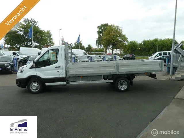 Ford Transit 350 2.0 TDCI L4H1 Trend RWD HD 2022 Diesel 3