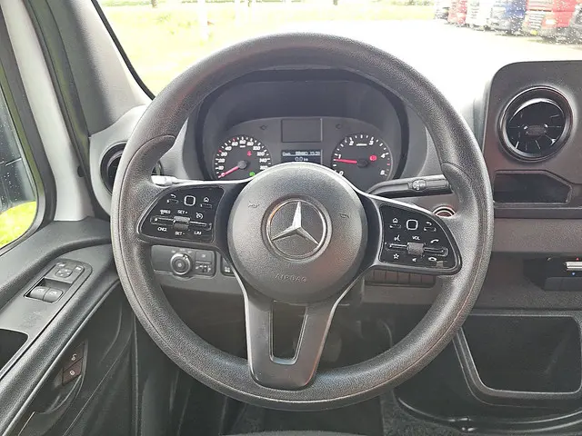 Mercedes-Benz Sprinter 316 2021 Diesel 12