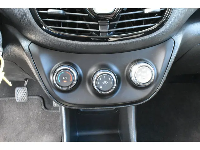 Opel KARL 1.0 ecoFLEX Edition 2016 Benzine 16