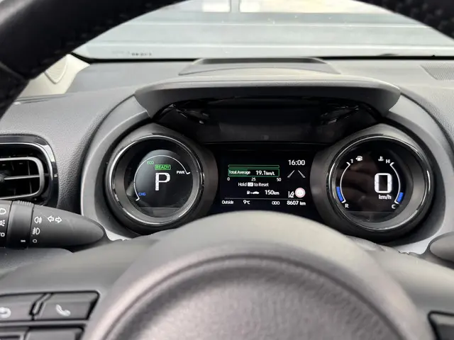 Mazda 2 Hybrid 1.5 SELECT 2023 Hybride Benzine 22