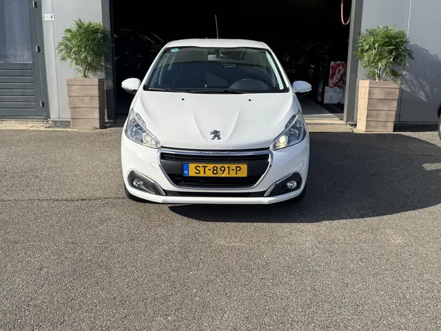 Peugeot 208 1.2 PureTech Blue Lion 2018 Benzine 7