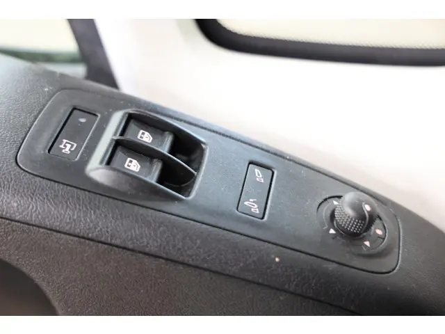 Peugeot Boxer 2.2 BlueHDi 140PK L4H3 2022 Diesel 13