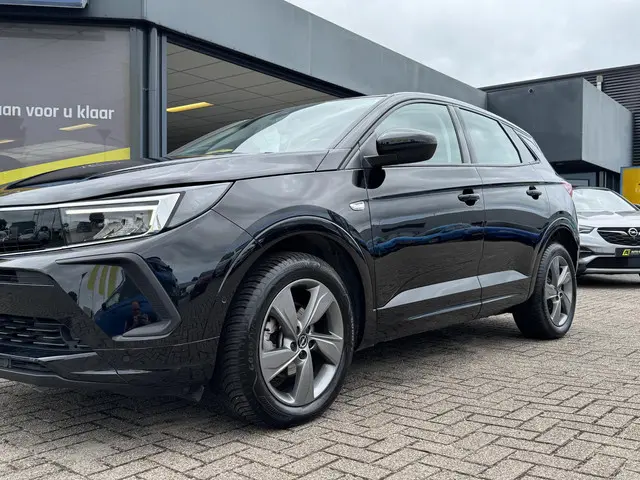 Opel Grandland 1.2 Turbo GS 2024 Benzine 4