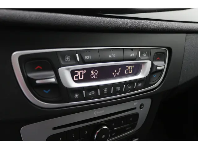 Renault Mégane Coupé 1.2 TCe Bose 2015 Benzine 40
