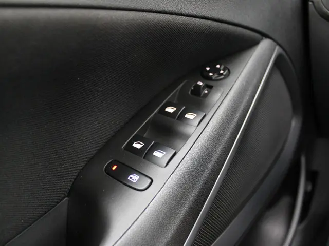 Opel Crossland X 1.2 Turbo Innovation 2018 Benzine 19