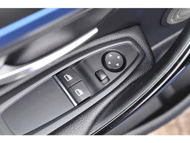 BMW 4 Serie Coupé 430i 2017 Benzine 12