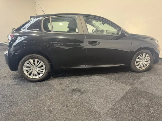 Peugeot 208 1.2 PureTech Active 2021 Benzine 11