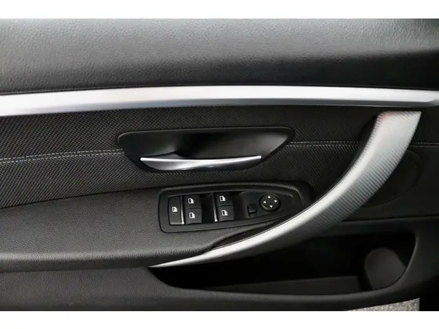 BMW 4 Serie Gran Coupé 418i Business 2018 Benzine 32