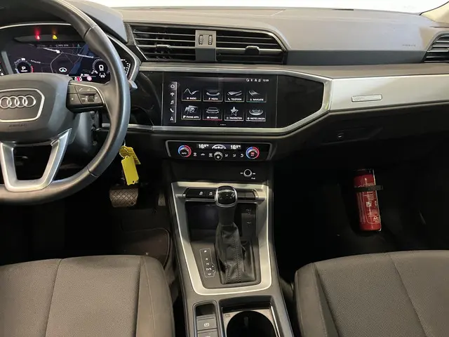 Audi Q3 35 TFSI S Line S-Tronic Aut. 2021 Benzine 17