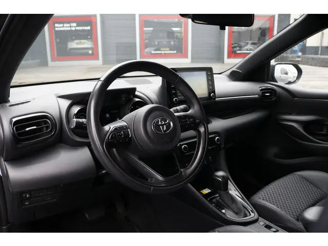 Toyota Yaris 1.5 Hybrid Executive 2021 Hybride Benzine 11