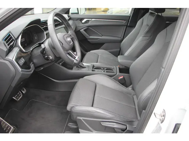 Audi Q3 Sportback 35 TFSI S Edition 2023 Benzine 7