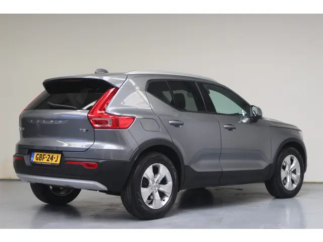Volvo XC40 T5 AWD Intro Edition 2018 Benzine 4