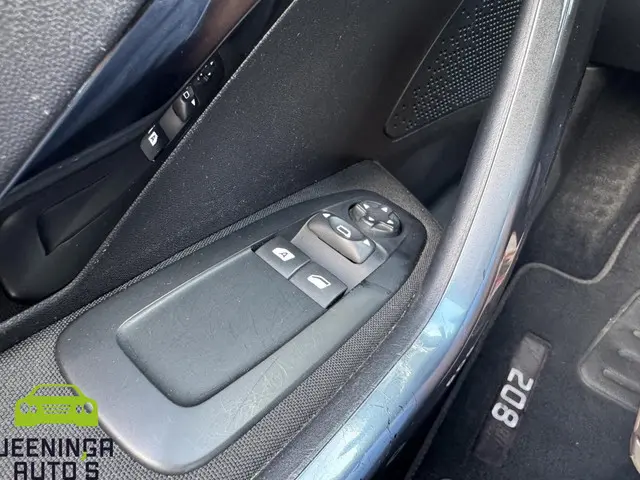 Peugeot 208 1.6 VTi Allure | Navi | Clima | Cruise 2012 Benzine 6