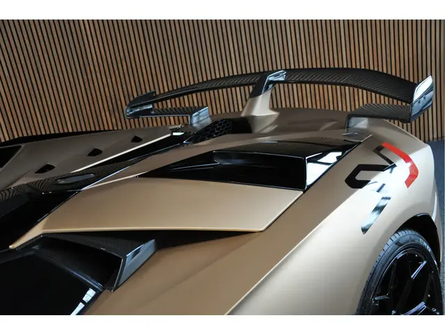 Lamborghini Aventador 6.5 V12 SVJ Roadster 2021 Benzine 37