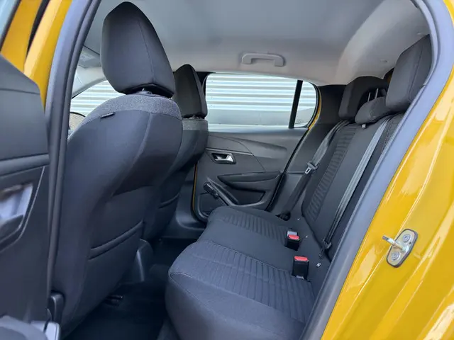 Peugeot 208 1.2 PureTech Active 2020 Benzine 9