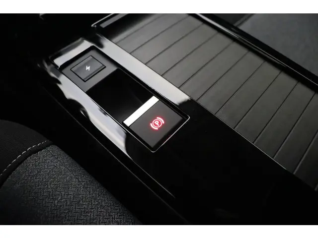 Citroën ë-C4 Feel 136pk 50kWh 3 fase 2022 Elektrisch 27