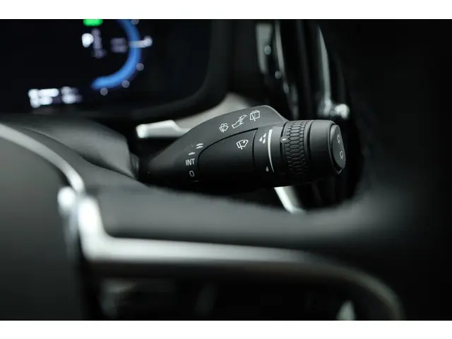 Volvo V60 T6 Recharge Plus Bright 2024 Hybride Benzine 12