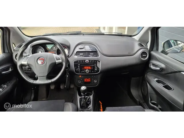 Fiat Punto Evo 0.9 TwinAir , Sport 2013 Benzine 8