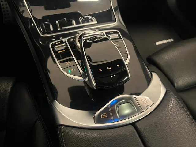 Mercedes-Benz GLC 250 4MATIC Edition 1 2015 Benzine 16