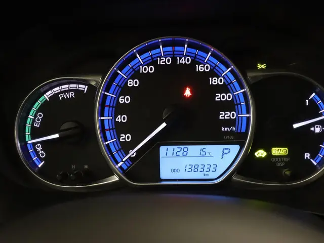 Toyota Yaris 1.5 Hybrid Aspiration 2015 Hybride Benzine 28