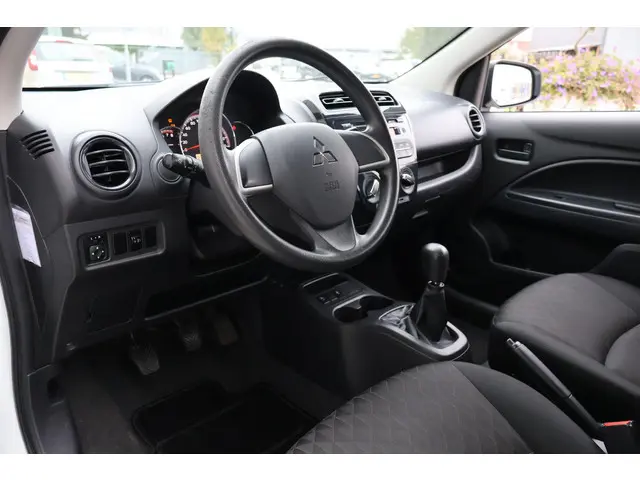 Mitsubishi Space Star 1.0 Cool+ 2020 Benzine 4