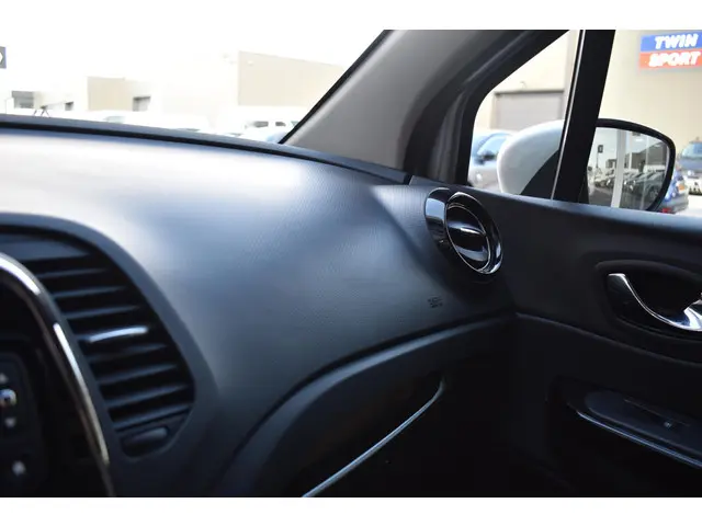 Renault Captur TCe 120 EDC Dynamique 2013 Benzine 29