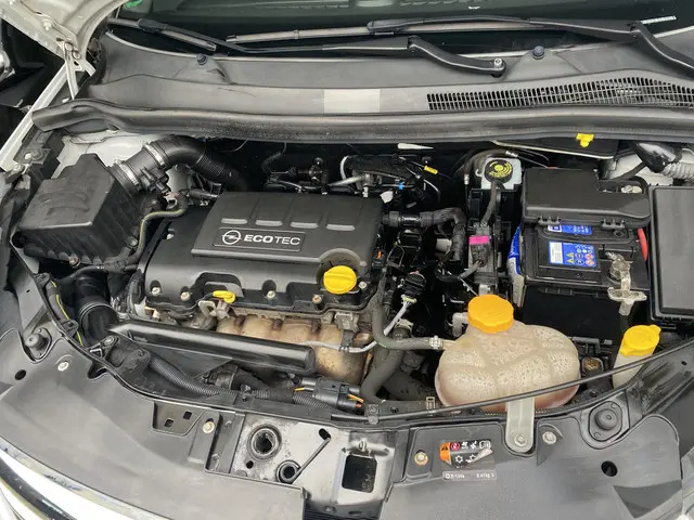 Opel Corsa 1.4-16V 2014 Benzine 8