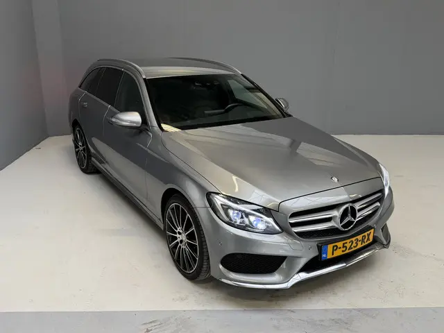 Mercedes-Benz C-Klasse 250 2015 Benzine 27
