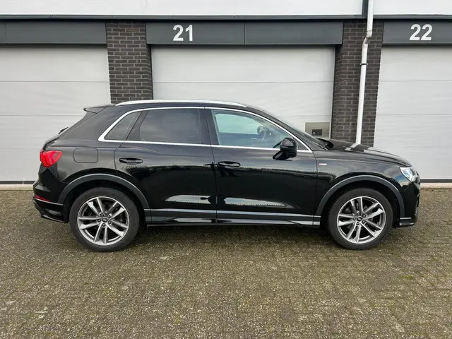 Audi Q3 35 TFSI Pro Line business 2020 Benzine 3