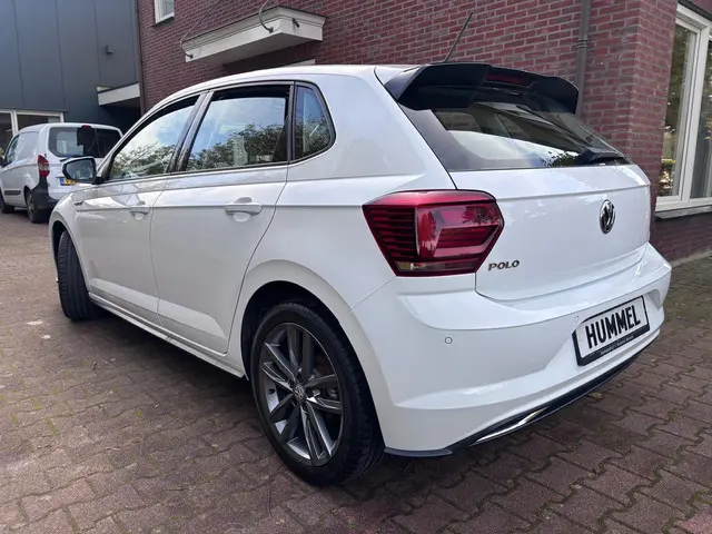 Volkswagen Polo 2